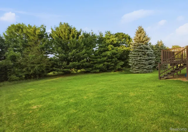 41st image of 866 Canyon Creek Dr, Holly, MI 48442 | MLS# 20261054959
