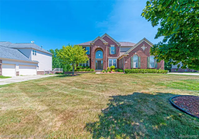 Photo 3 of Single family home for sale at 6423 Moonstone Dr, Grand Blanc, MI 48439 | MLS# 20261054967 | Listing updated on 2026-09-29