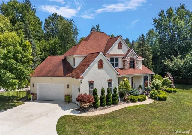 Photo 3 of Single family home for sale at 3460 Forest Meadow Ct, Saginaw, MI 48603 | MLS# 20261054971 | Listing updated on 2026-07-17