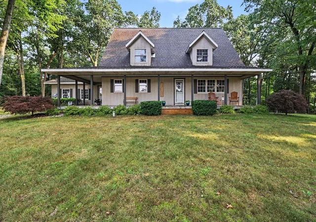 Photo 2 of Single family home for sale at 4300 Fruitvale Rd, Montague, MI 49437 | MLS# 71026036492 | Listing updated on 2026-09-08