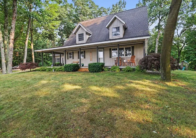 Photo 3 of Single family home for sale at 4300 Fruitvale Rd, Montague, MI 49437 | MLS# 71026036492 | Listing updated on 2026-09-08