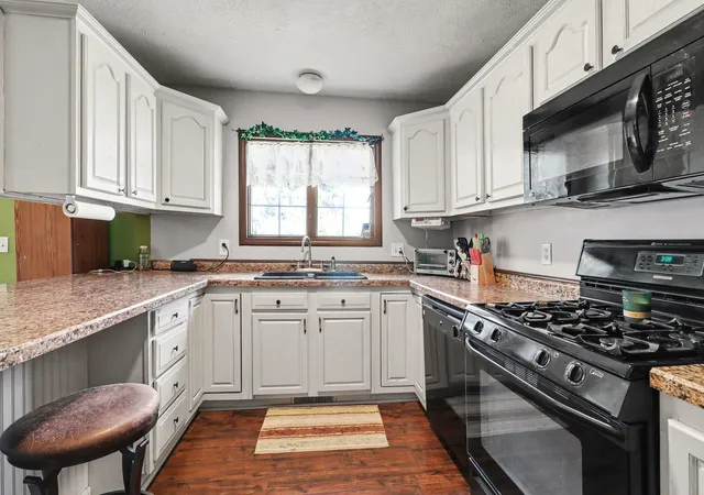 3rd image of 4067 W 48Th St, Fremont, MI 49412 | MLS# 65026036498