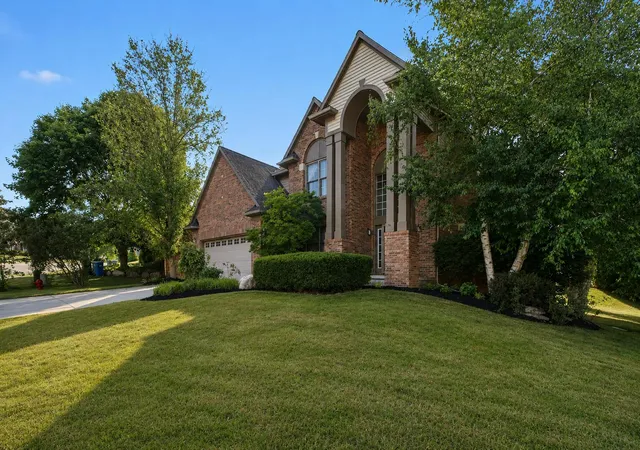Photo 3 of Single family home for sale at 2877 Leslie Park Cir, Ann Arbor, MI 48105 | MLS# 81026036506 | Listing updated on 2026-09-15