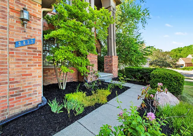 Photo 3 of Single family home for sale at 2877 Leslie Park Cir, Ann Arbor, MI 48105 | MLS# 81026036506 | Listing updated on 2026-09-15