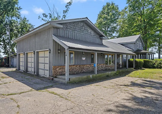 4th image of 59379 Territorial Rd, Decatur, MI 49045 | MLS# 69026036477