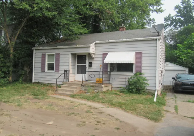 Photo 1 of Single family home for sale at 1507 Leonard St Ne, Grand Rapids, MI 49505 | MLS# 65026036514 | Listing updated on 2026-07-20