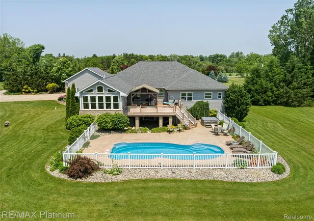 Photo 1 of Single family home for sale at 8922 Mcclements Rd, Brighton, MI 48114 | MLS# 20261054989 | Listing updated on 2026-09-22