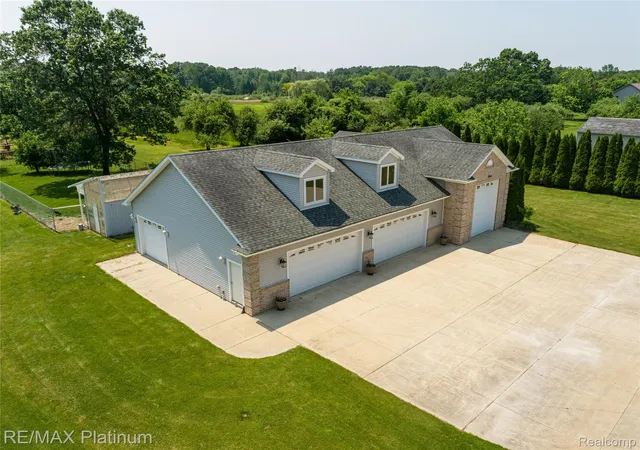 Photo 2 of Single family home for sale at 8922 Mcclements Rd, Brighton, MI 48114 | MLS# 20261054989 | Listing updated on 2026-09-22