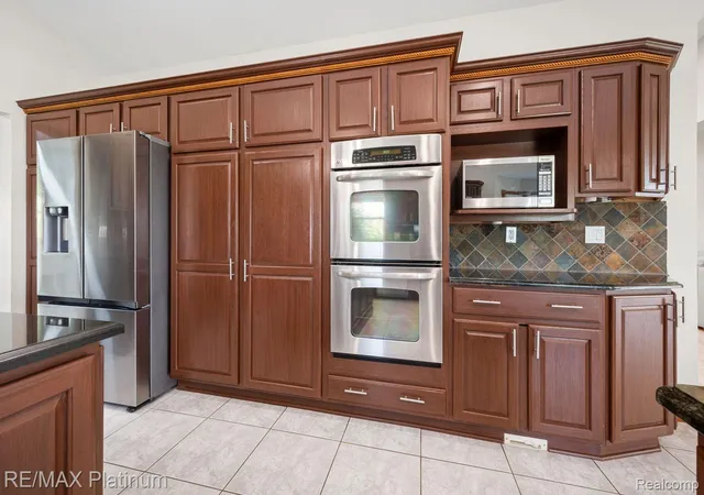 Photo 3 of Single family home for sale at 8922 Mcclements Rd, Brighton, MI 48114 | MLS# 20261054989 | Listing updated on 2026-09-22