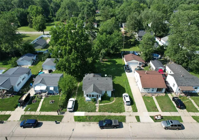 Photo 3 of Single family home for sale at 25920 Colgate St, Inkster, MI 48141 | MLS# 20261054996 | Listing updated on 2026-07-17