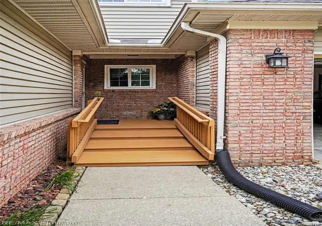 Photo 3 of Condo for sale at 10404 Fawn Ridge Trl, Hartland, MI 48353 | MLS# 20261055004 | Listing updated on 2026-08-29