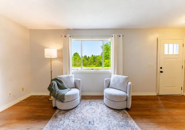 4th image of 2667 Pine Breeze Dr, Interlochen, MI 49643 | MLS# 78080071176