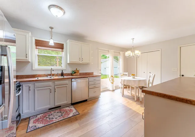 5th image of 2667 Pine Breeze Dr, Interlochen, MI 49643 | MLS# 78080071176