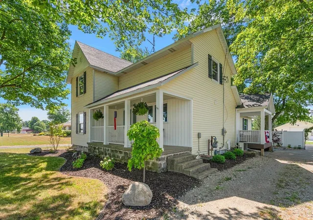 Single family home for sale at 4548 Bauer Rd, Hudsonville, MI 49426 | MLS# 65026036567