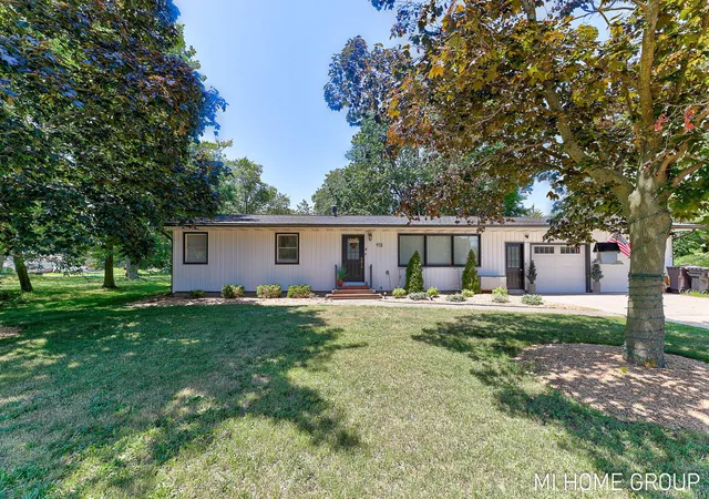 Photo 1 of Single family home for sale at 918 136th Avenue, Holland, MI 49424 | MLS# 71026036534 | Listing updated on 2026-07-29
