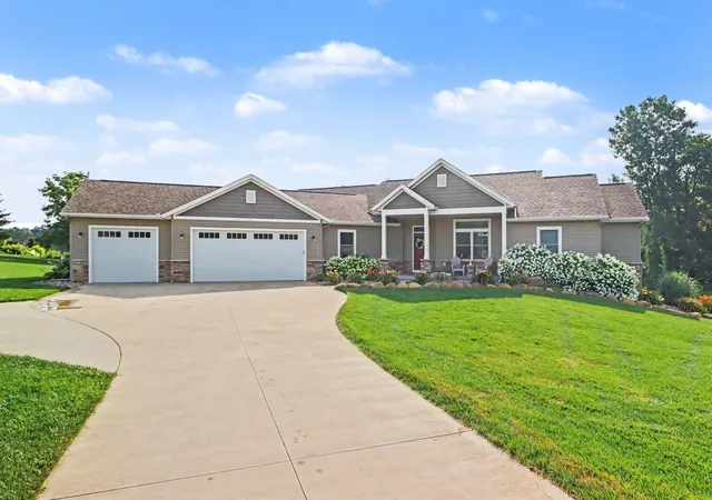 Photo 1 of Single family home for sale at 13825 Peninsula Dr, Galesburg, MI 49053 | MLS# 66026036566 | Listing updated on 2026-09-01