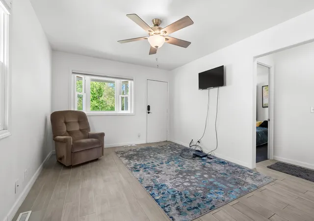 Listing Photo 4 - Condo for sale in building located at 3312 Lake St, Kalamazoo, MI 49048