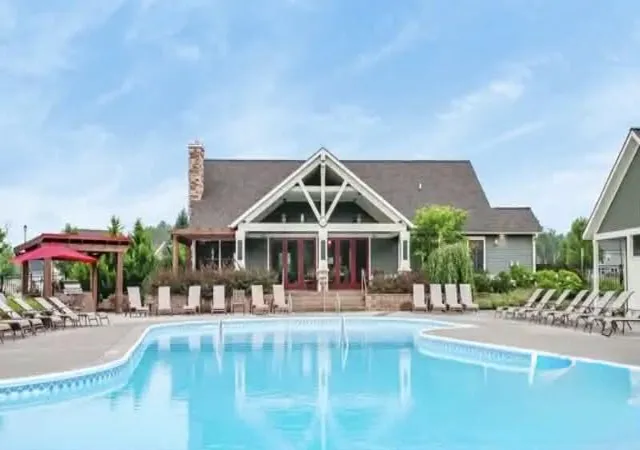 3rd image of 8903 Dalton Ln, Jenison, MI 49428