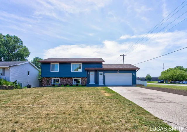 Photo 1 of Sale Pending at 11190 Winter Dr, Zeeland, MI 49464 | MLS# 71026036577 | Listing updated on 2026-07-29