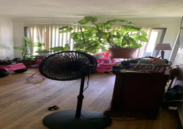 Photo 3 of Single family home for sale at 19514 Blackstone St, Detroit, MI 48219 | MLS# 81026036572 | Listing updated on 2026-09-08