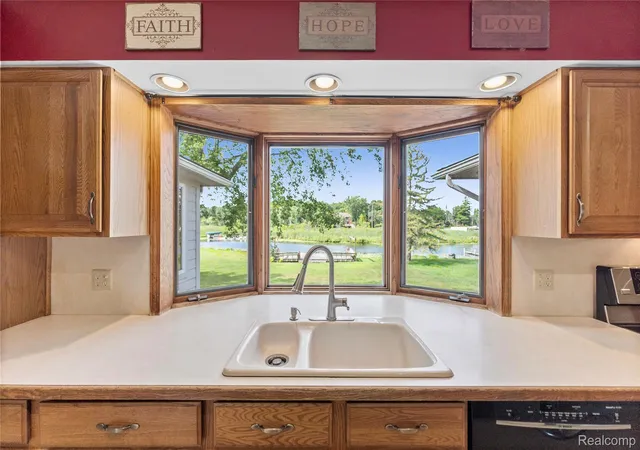 Photo 4 of Single family home for sale at 2354 Grv Park Rd, Fenton, MI 48430 | MLS# 20261055050 | Listing updated on 2026-09-12
