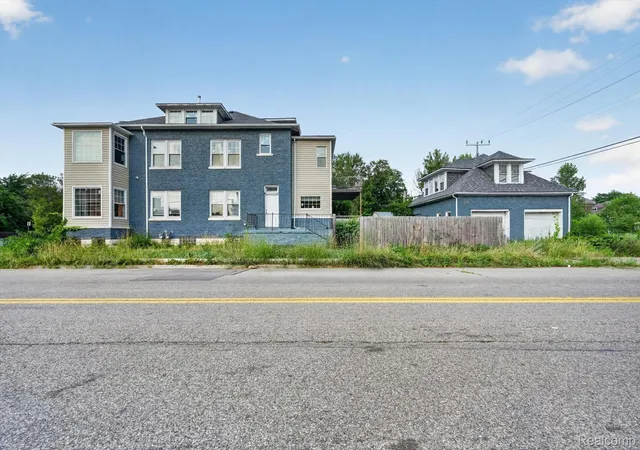 Multi family home for sale at 504 Trowbridge St, Detroit, MI 48202 | MLS# 20261055053