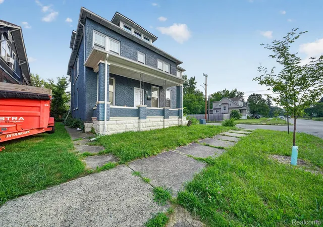 Photo 3 of Multi family home for sale at 504 Trowbridge St, Detroit, MI 48202 | MLS# 20261055053 | Listing updated on 2026-07-21