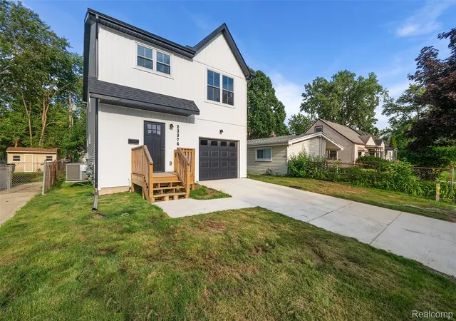 Photo 2 of Single family home for sale at 23376 Vassar Ave, Hazel Park, MI 48030 | MLS# 20261055056 | Listing updated on 2026-08-17