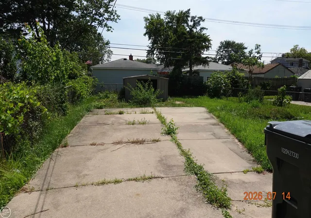Photo 3 of Single family home for sale at 21804 Rosedale St, Saint Clair Shores, MI 48080 | MLS# 58050215157 | Listing updated on 2026-08-25