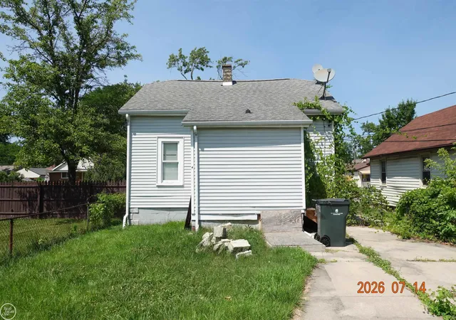 Photo 4 of Single family home for sale at 21804 Rosedale St, Saint Clair Shores, MI 48080 | MLS# 58050215157 | Listing updated on 2026-08-25