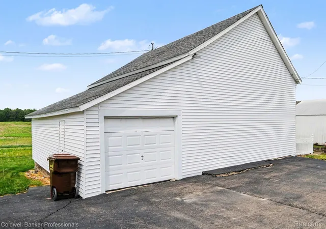 Photo 3 of Single family home for sale at 3105 E Dodge Rd, Clio, MI 48420 | MLS# 20261055057 | Listing updated on 2026-09-15