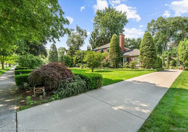 37th image of 1023 Buckingham Rd, Grosse Pointe Park, MI 48230 | MLS# 20261055064