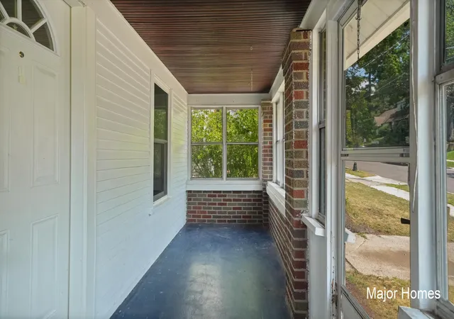 Photo 3 of Single family home for sale at 1229 Dickinson St SE, Grand Rapids, MI 49507 | MLS# 65026036599 | Listing updated on 2026-09-24