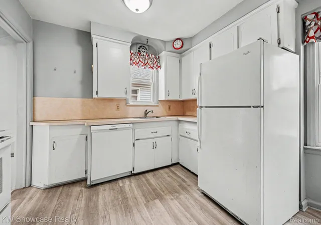 3rd image of 315 Jewell St, Ferndale, MI 48220 | MLS# 20261055073
