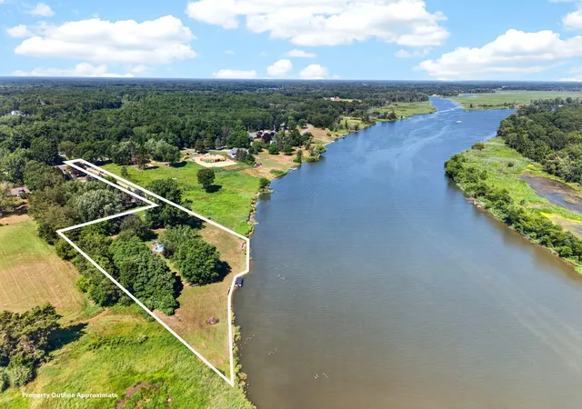 2nd image of 14911 Groenevelt Rd, Spring Lake, MI 49456 | MLS# 71026036608