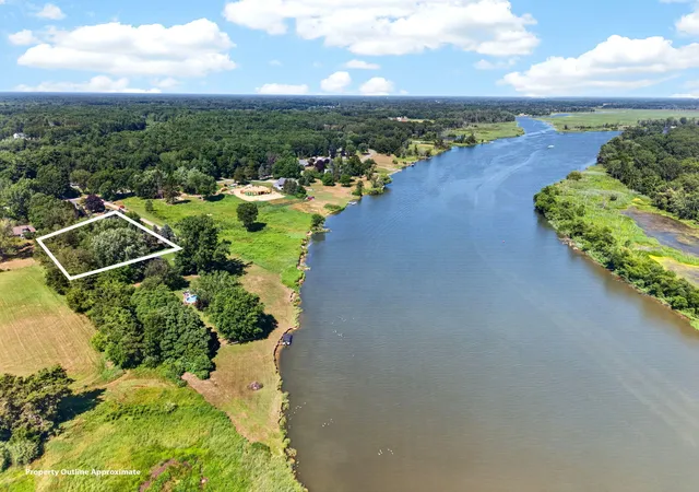 2nd image of 14943 Groenevelt Rd, Spring Lake, MI 49456 | MLS# 71026036610