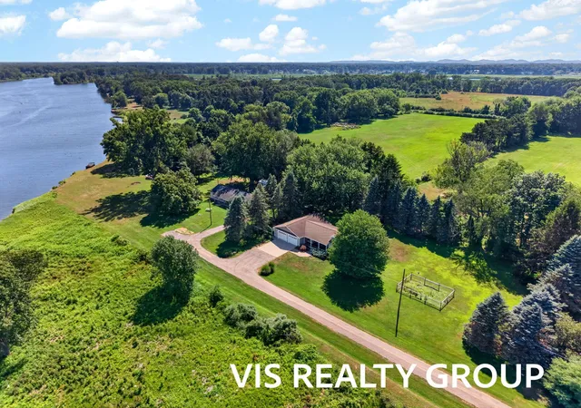 3rd image of 14943 Groenevelt Rd, Spring Lake, MI 49456 | MLS# 71026036610