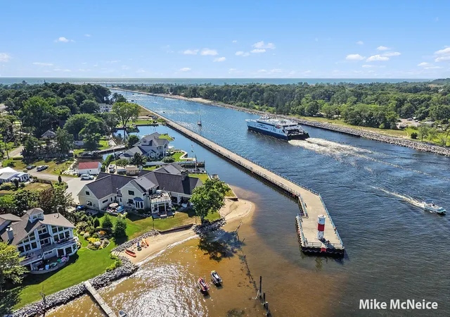 3rd image of 3380 Fulton Ave, Muskegon, MI 49441 | MLS# 71026036613
