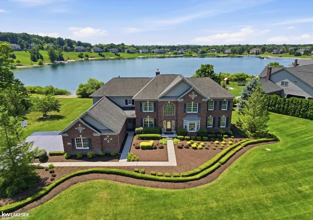 1st image of 1622 Hunters Lake Dr, Milford, MI 48380 | MLS# 58050215170