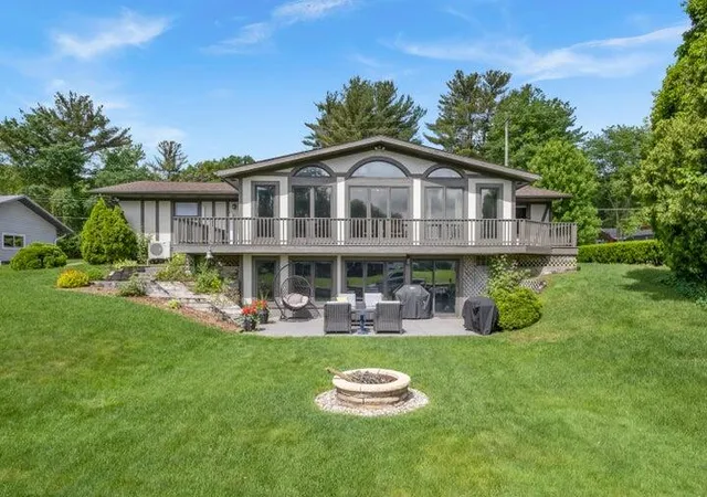 5th image of 17882 Channel View Dr, Spring Lake, MI 49456 | MLS# 71026036619