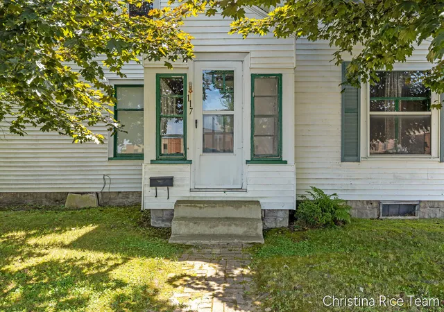 Photo 3 of Multi family home for sale at 115 E Congress St, Belding, MI 48809 | MLS# 65026036622 | Listing updated on 2026-08-19