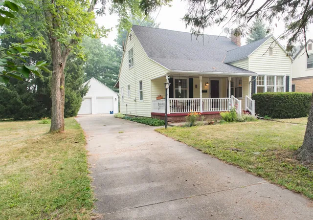 Photo 1 of Single family home for sale at 420 Evelyn Ave, Kalamazoo, MI 49001 | MLS# 66026036633 | Listing updated on 2026-07-30