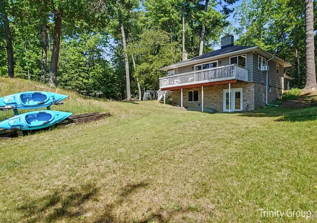 3rd image of 6712 E Carrigan Dr, Newaygo, MI 49337 | MLS# 65026036638