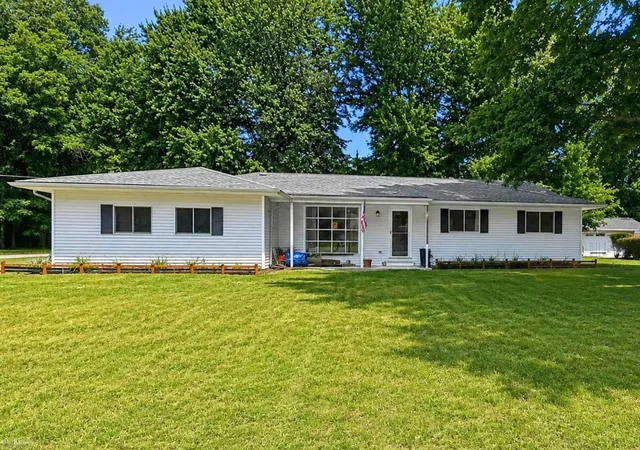 1st image of 4141 Triwood Rd, Bridgeport, MI 48722 | MLS# 5050215182