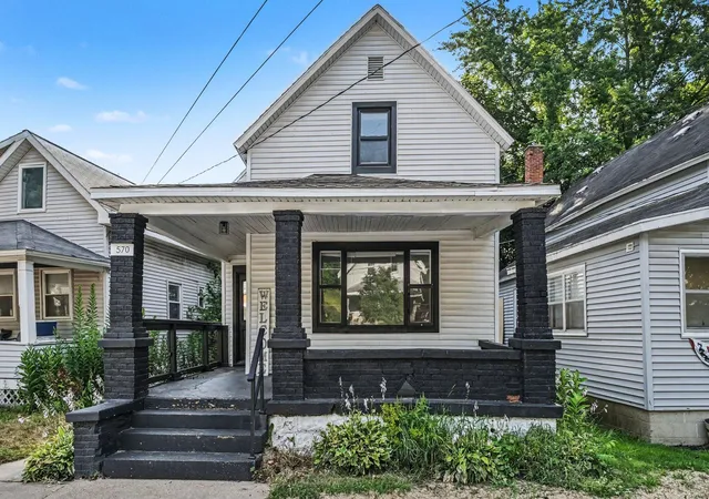 1st image of 570 Valley Ave Nw, Grand Rapids, MI 49504 | MLS# 65026036639