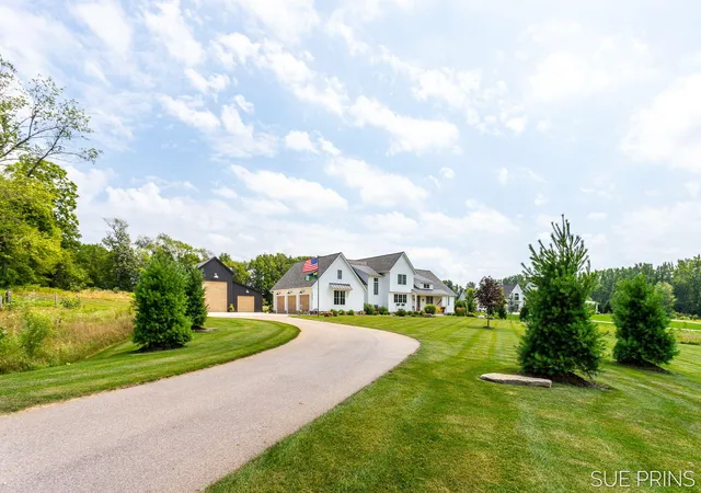 3rd image of 4668 76Th St Sw, Byron Center, MI 49315 | MLS# 65026036641