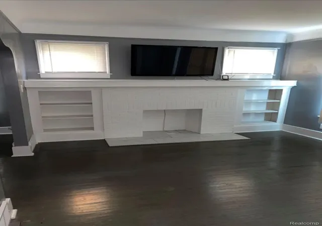 Listing Photo 5 - Condo for sale in building located at 13410 Greiner St, Detroit, MI 48205
