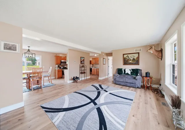 5th image of 225 W Birch St, Litchfield, MI 49252 | MLS# 81026036668