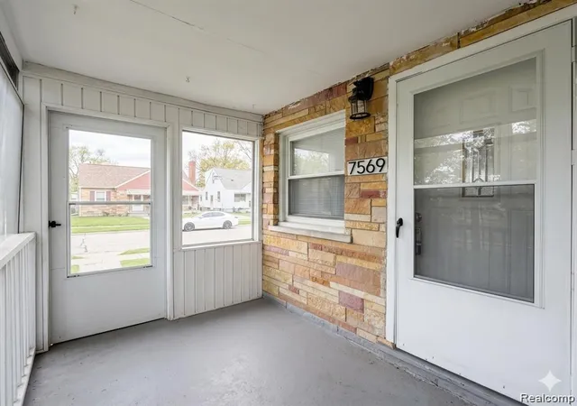 Photo 3 of Single family home for sale at 7569 Westminster Ave, Warren, MI 48091 | MLS# 20261055155 | Listing updated on 2026-08-14