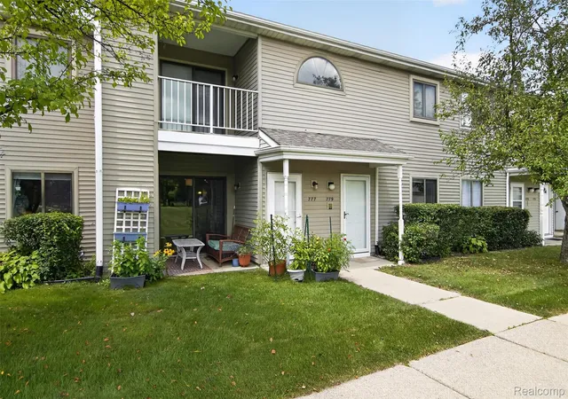 Photo 3 of Condo for sale at 777 Clubhouse Dr #2, Ypsilanti, MI 48197 | MLS# 20261055161 | Listing updated on 2026-07-31